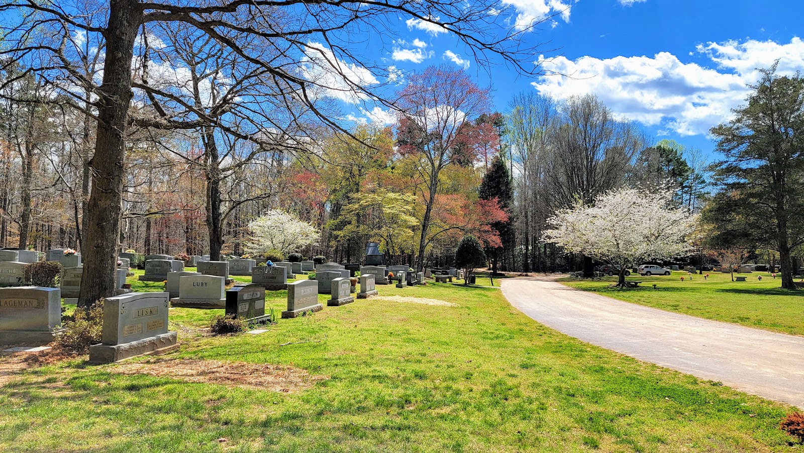 Forest Lawn East Cemetery