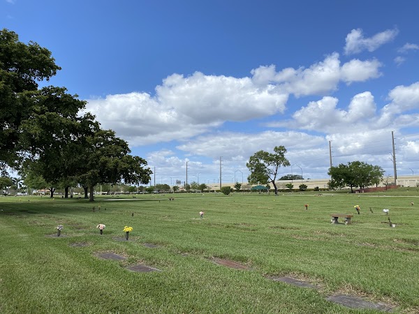 Forest Lawn Memorial Gardens grounds