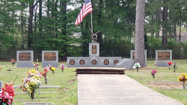 Forest Lawn Memorial Park grounds