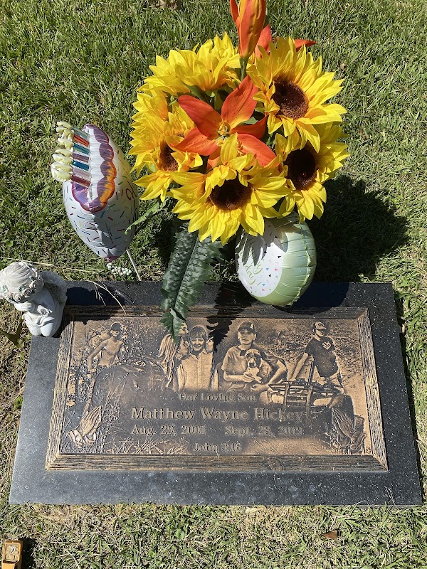 Forest Lawn Memorial Park grounds