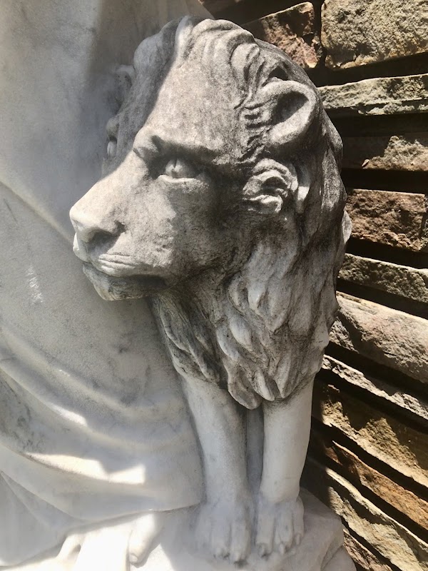 Forest Lawn Memorial Park grounds