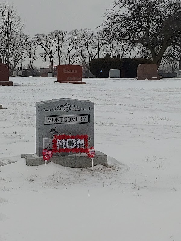 Forest Lawn Memorial Park grounds