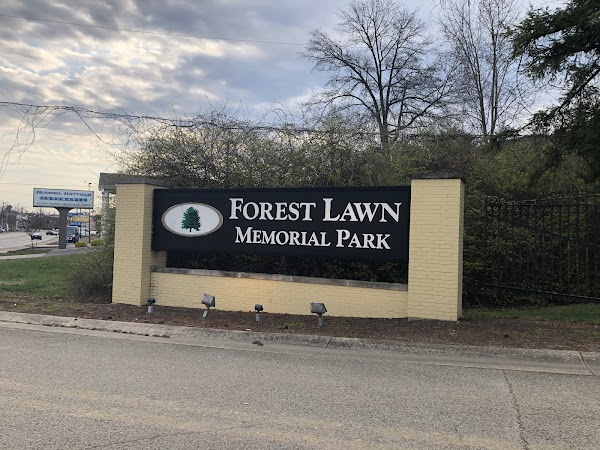 Forest Lawn Memorial Park grounds