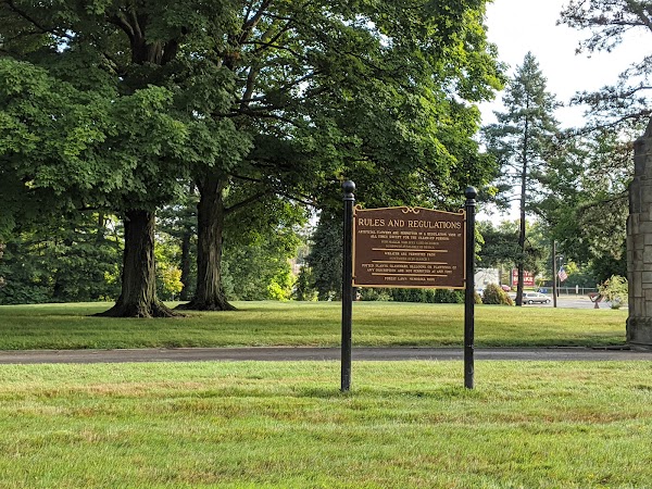 Forest Lawn Memorial Park grounds