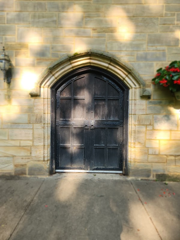 Forest Lawn Memorial Park grounds