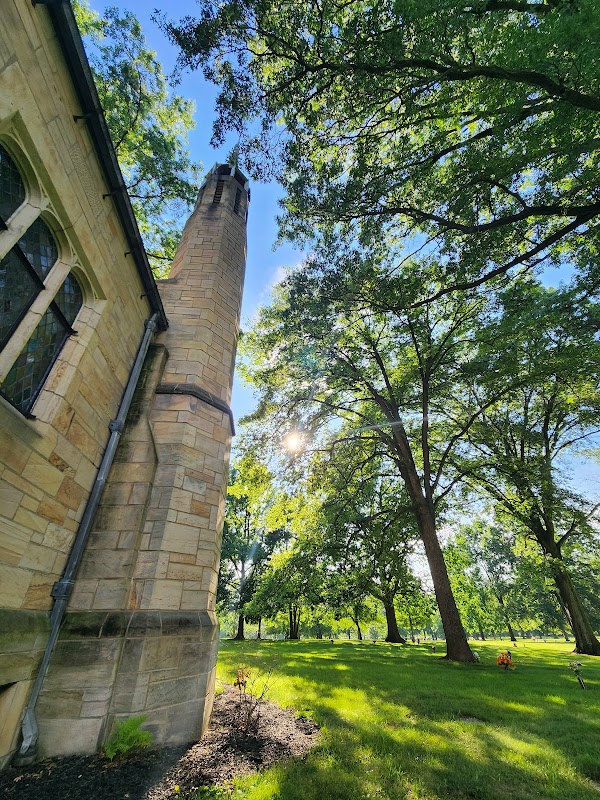 Forest Lawn Memorial Park grounds