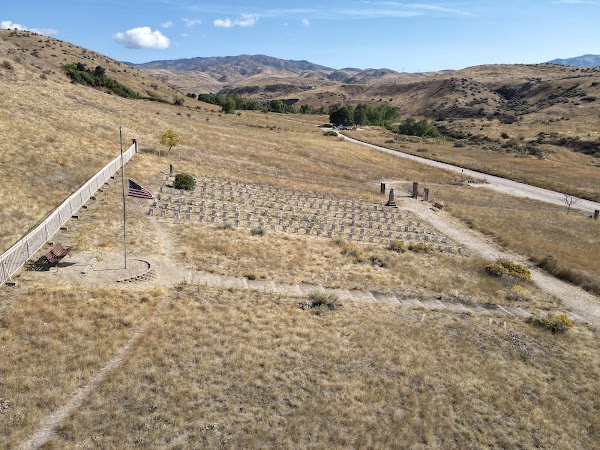 Fort Boise Military Cemetery grounds