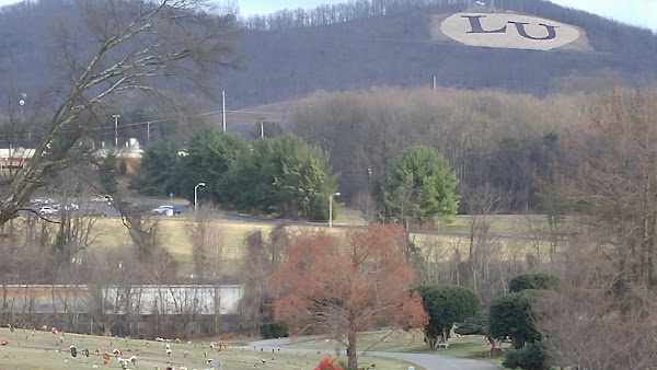 Fort Hill Memorial Park grounds