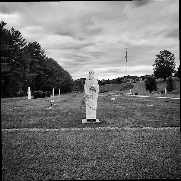 Fort Hill Memorial Park grounds