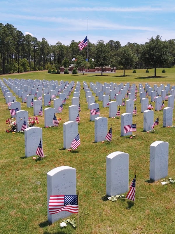 Fort Jackson National Cemetery grounds