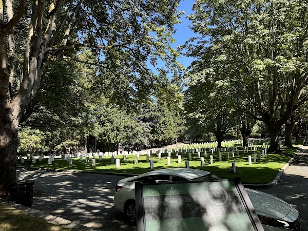 Fort Lawton Post Cemetery grounds