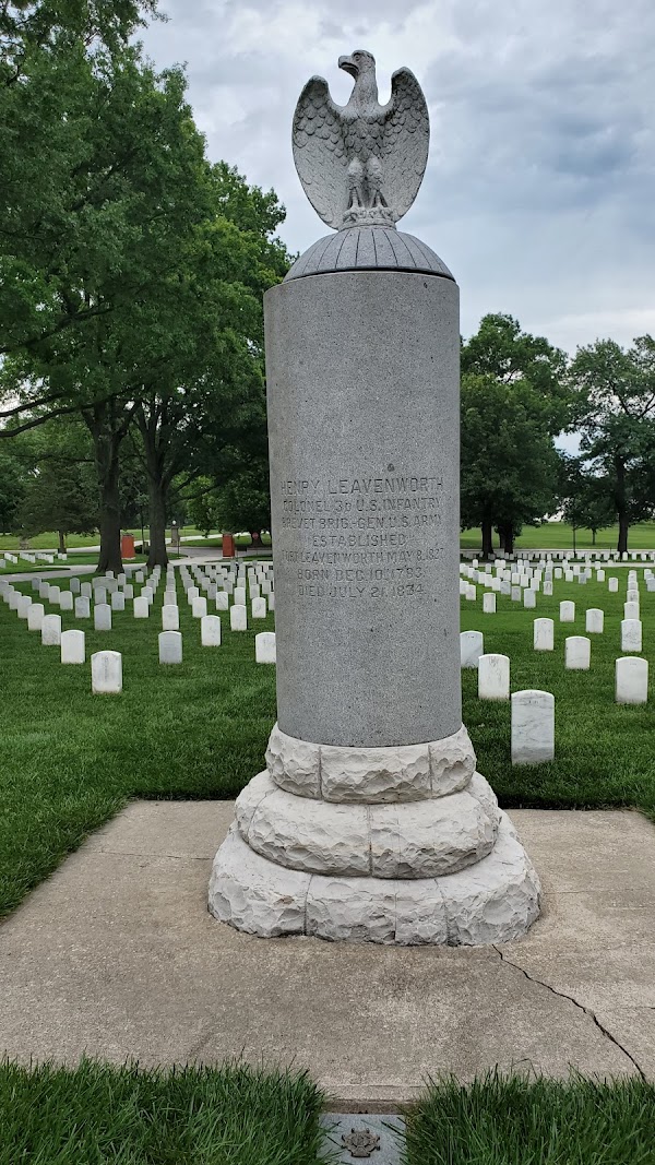 Fort Leavenworth National Cemetery grounds