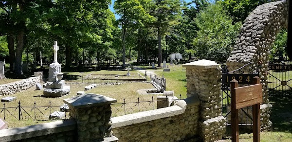 Fort Mackinac Post Cemetery grounds