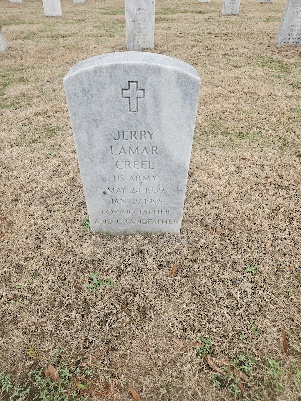 Fort Mitchell National Cemetery grounds