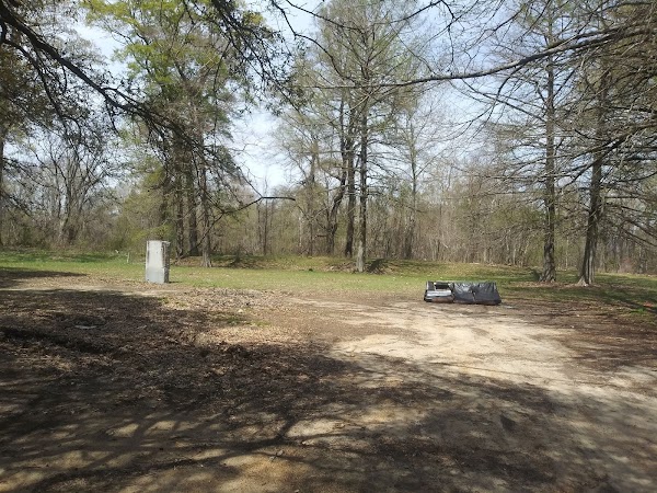 Fort Pemberton Memorial Park grounds