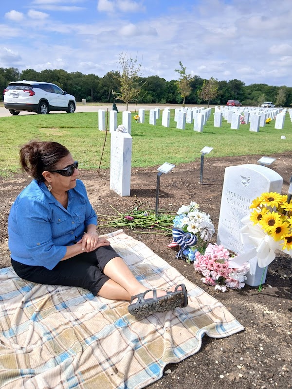 Fort Sam Houston National Cemetery grounds