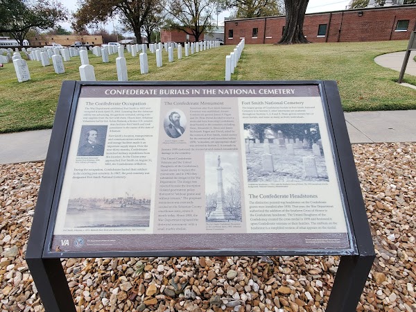 Fort Smith National Cemetery grounds