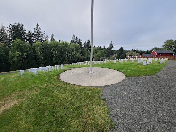 Fort Stevens National Cemetery grounds