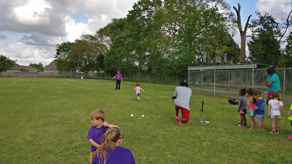 Foster Memorial Park grounds