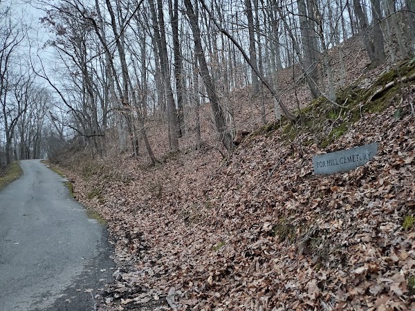 Fox Hill Cemetery grounds