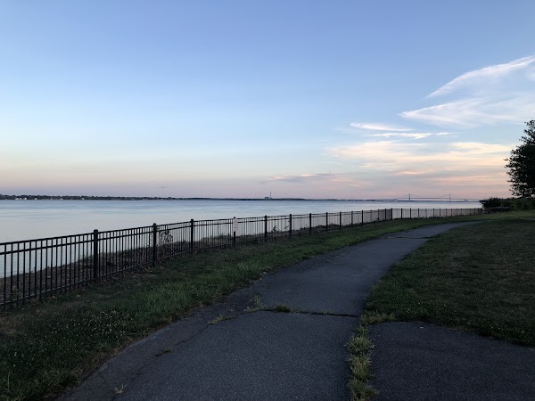 Fox Point State Park grounds