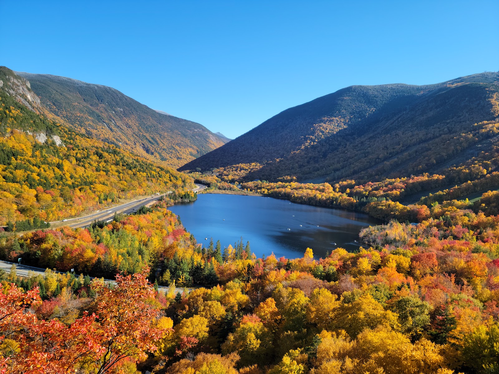 Franconia Notch State Park cemetery grounds and headstones