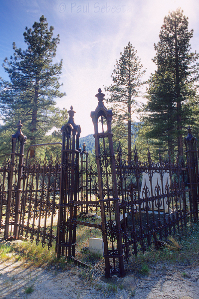 Franktown Cemetery cemetery grounds and headstones