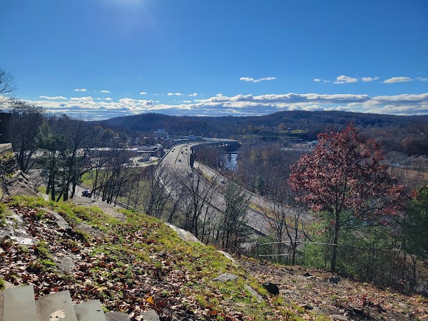 French Memorial Park grounds