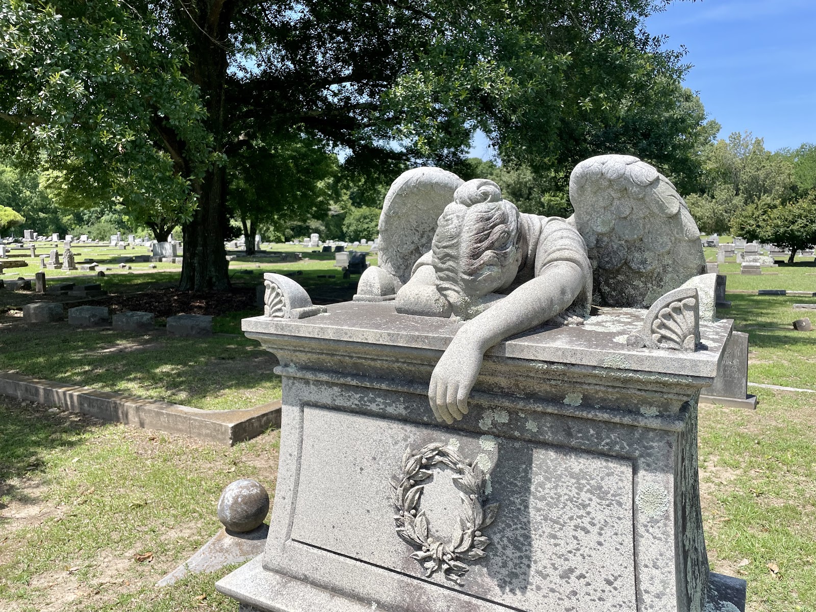 Friendship Cemetery cemetery grounds and headstones