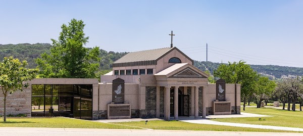 Garden of Memories Cemetery grounds