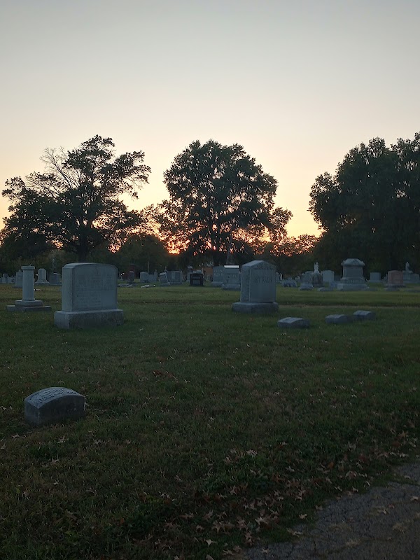 Gatewood Gardens Cemetery grounds
