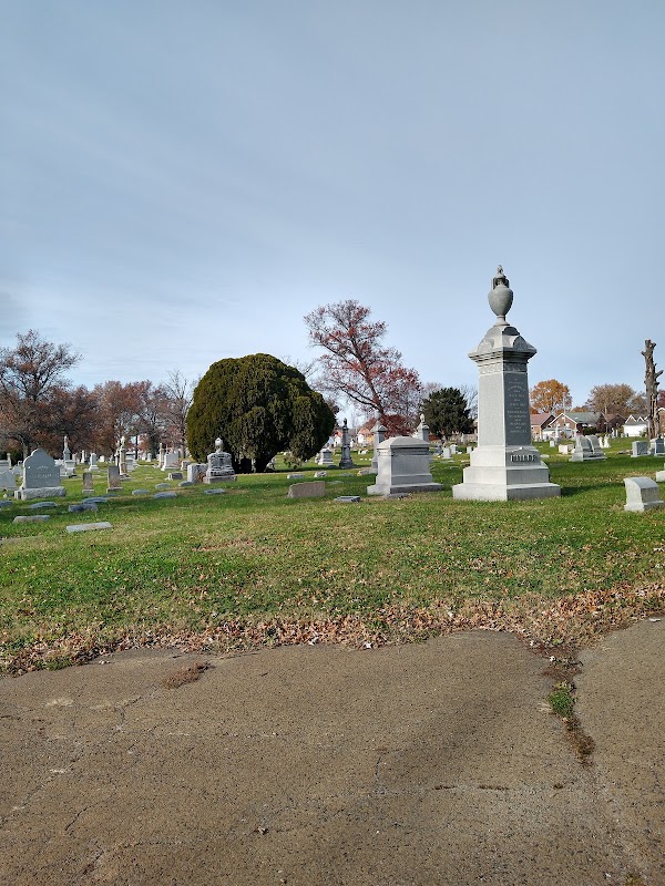 Gatewood Gardens Cemetery grounds