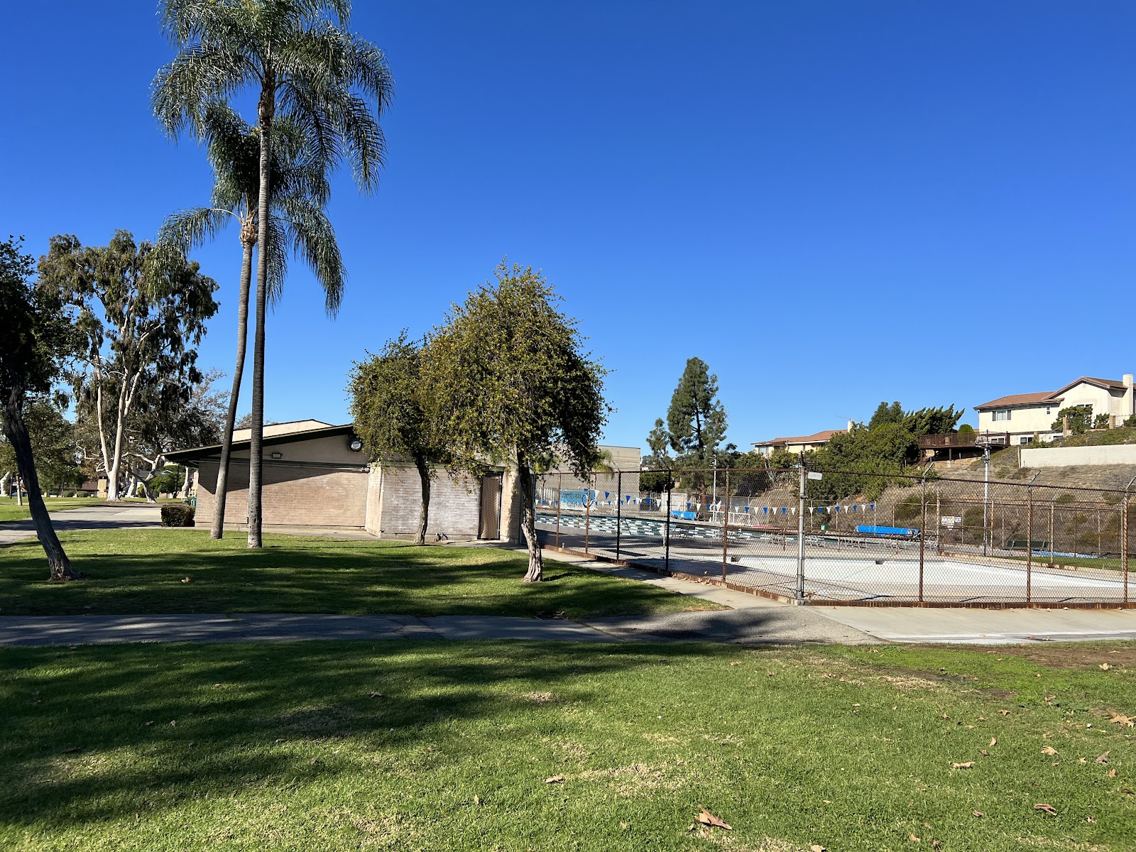 George E Elder Memorial Park cemetery grounds and headstones