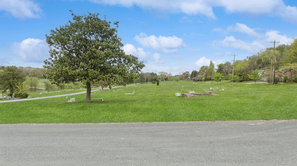 George Washington/Mt Lebanon Cemeteries grounds