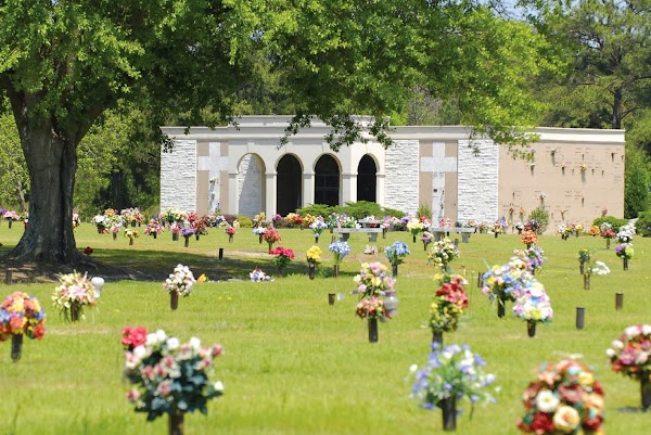 Glen Haven Memorial Gardens grounds
