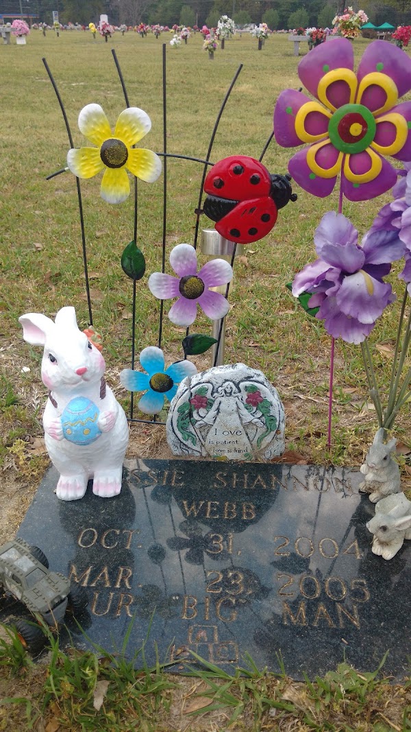 Glen Haven Memorial Gardens grounds