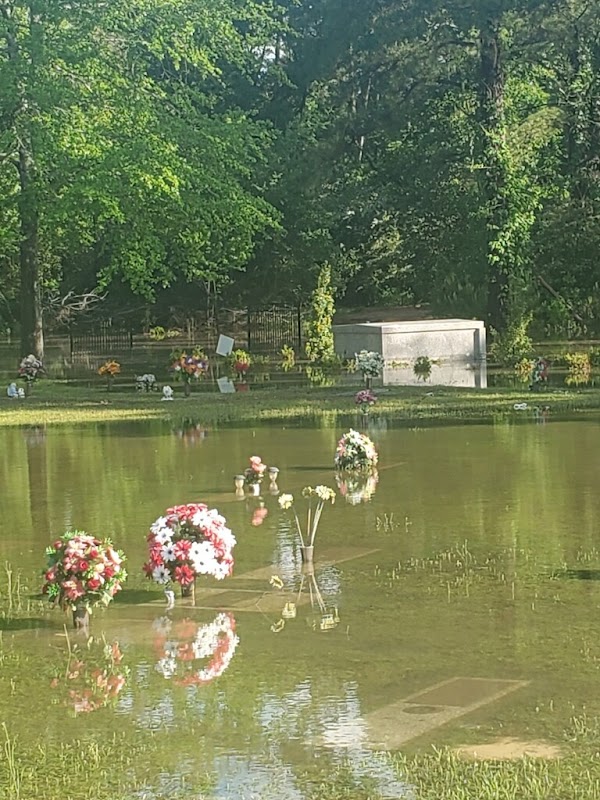 Glen Haven Memorial Gardens grounds