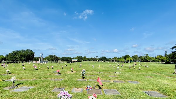 Glen Haven Memorial Park grounds