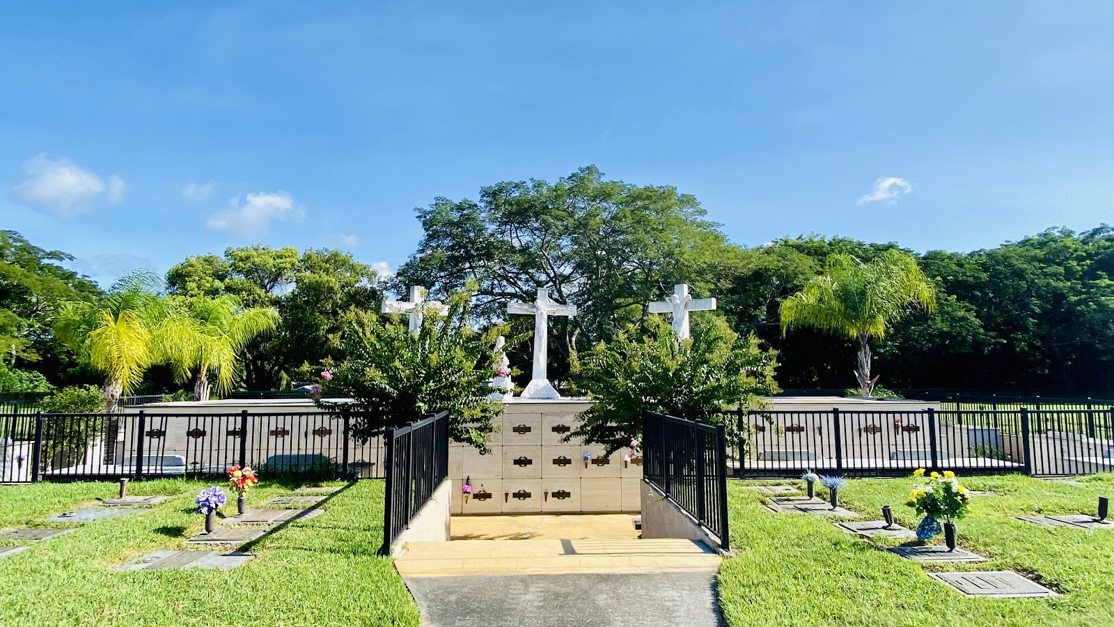 Glen Haven Memorial Park headstone and grounds