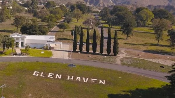 Glen Haven & Sholom Memorial Park grounds