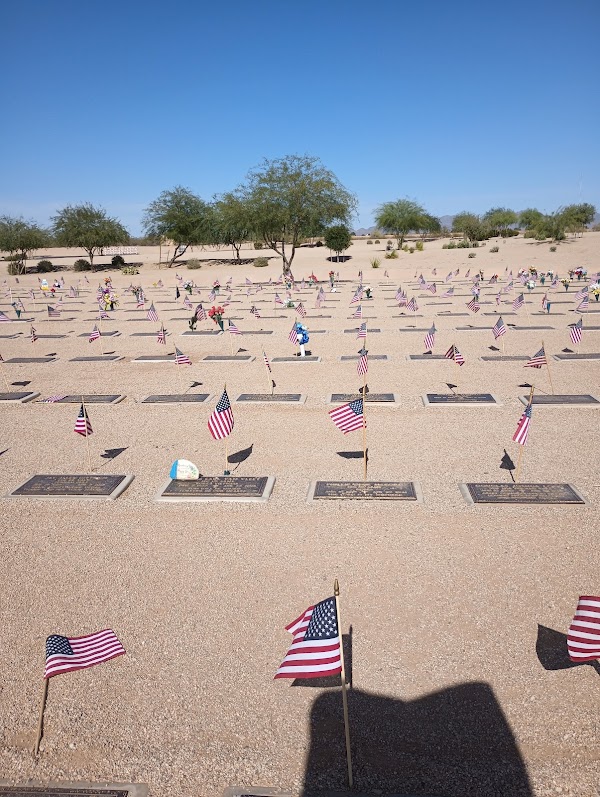 Glendale Memorial Park Cemetery grounds