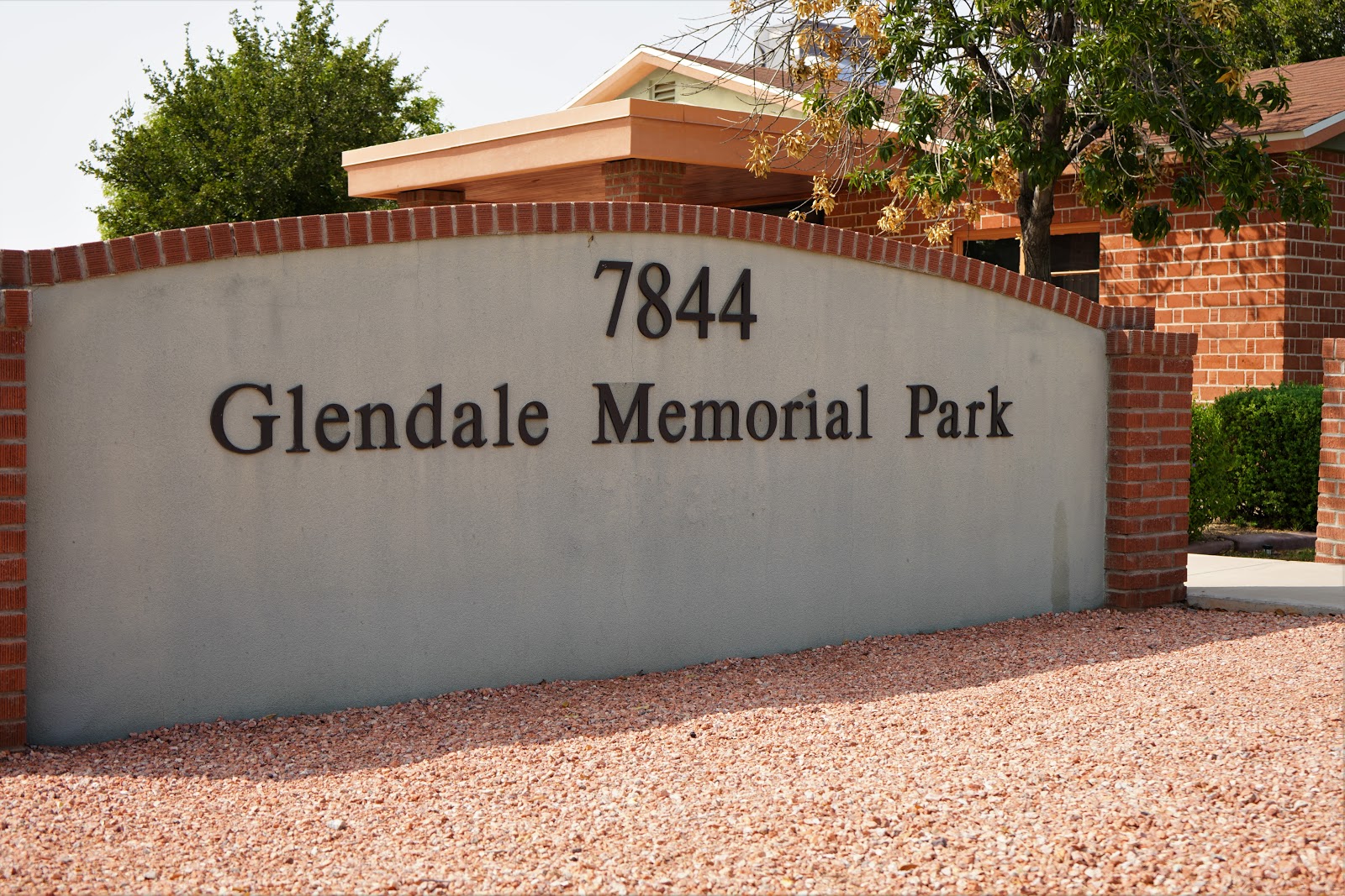 Glendale Memorial Park Cemetery cemetery grounds and headstones