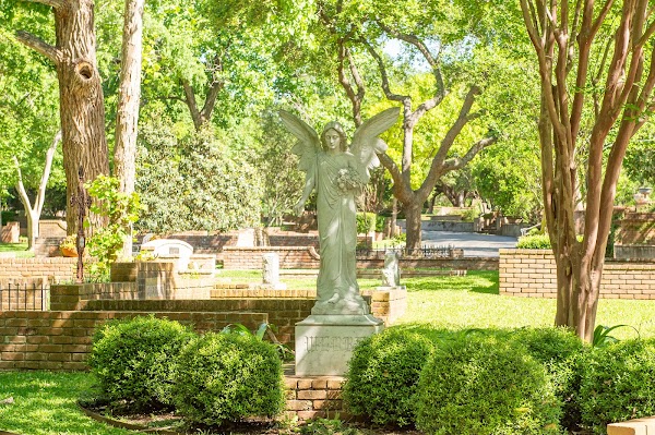 Glenwood Cemetery grounds