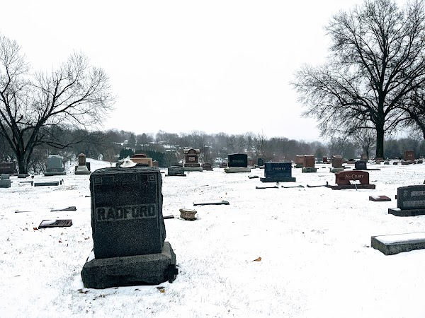 Glenwood Cemetery grounds