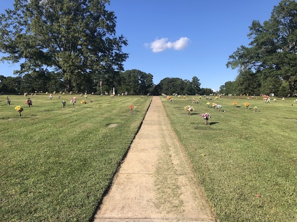 Glenwood Memorial Park grounds
