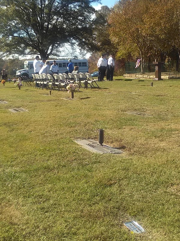 Glenwood Memorial Park grounds