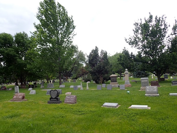 Golden Cemetery grounds
