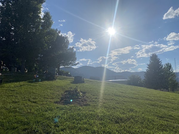 Golden Cemetery grounds