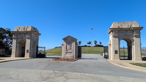 Golden Gate National Cemetery grounds