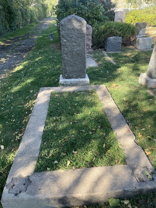 Golden Hill Cemetery grounds
